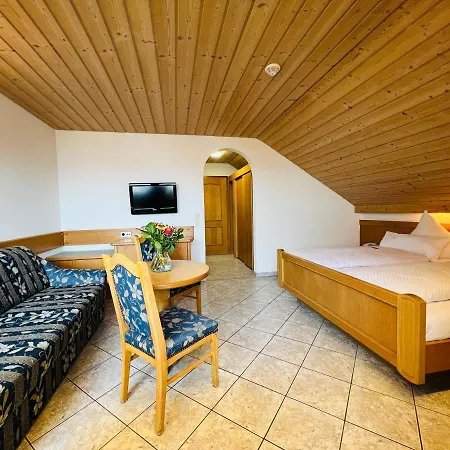 Haus Seehang Frühstückspension 3*