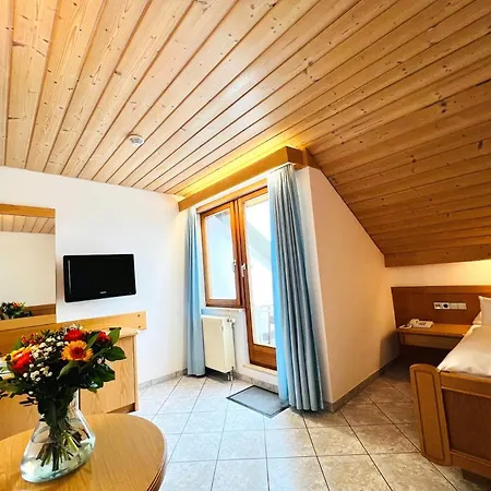 Frühstückspension Haus Seehang 3*