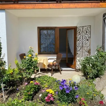 ベッド・アンド・ブレックファスト Haus Seehang 4*