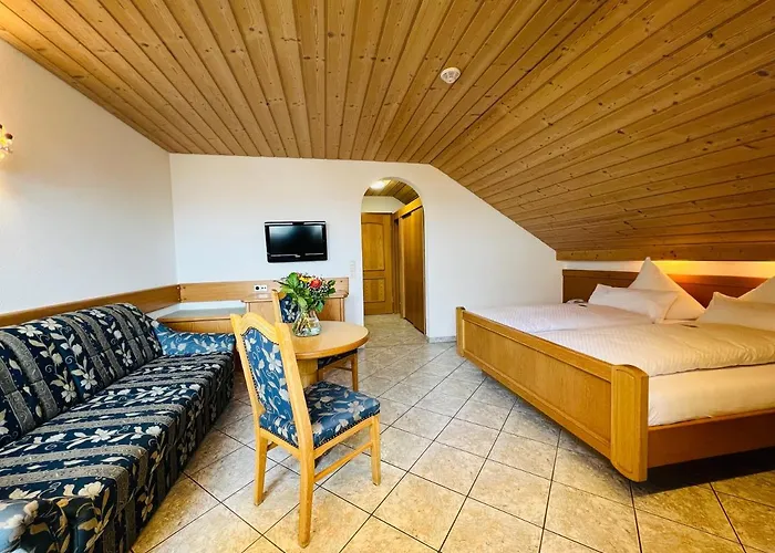 Haus Seehang Bed & Breakfast 4*